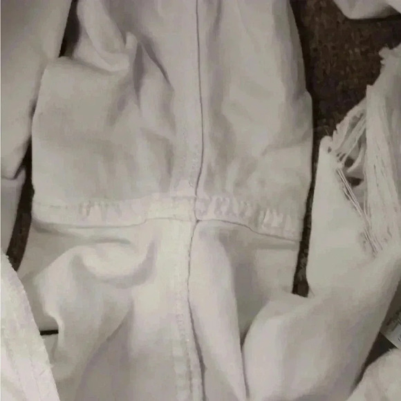 Guess White Rolled Cuff Distressed High Rise Shorts Size 31 - Picture 10 of 14